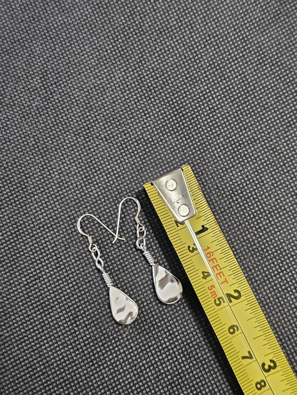 Teardrop Shell Pendant Necklace and Earrings Set - Picture 2 of 6